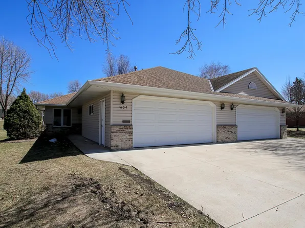 1604 Cedar Ave N, Glencoe, MN 55336