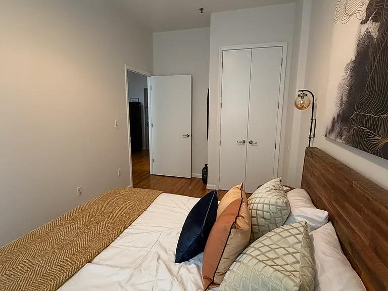 112 Lincoln Ave #111 — Photo 9