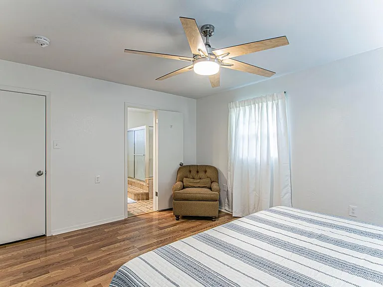 364 County Road 3670 — Photo 9