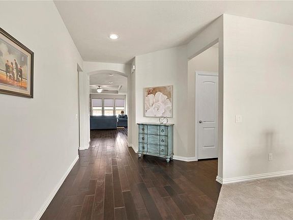 3rd image of 218 Cielo Azure Ln