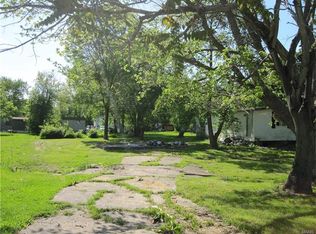 1009 S Walnut St, Litchfield, IL 62056