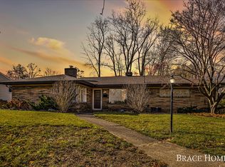2884 Lake Dr SE, East Grand Rapids, MI 49506