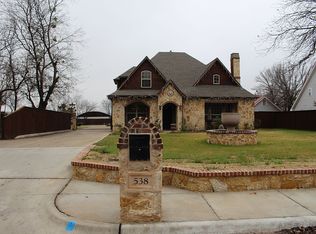 538 Main St, Roanoke, TX 76262