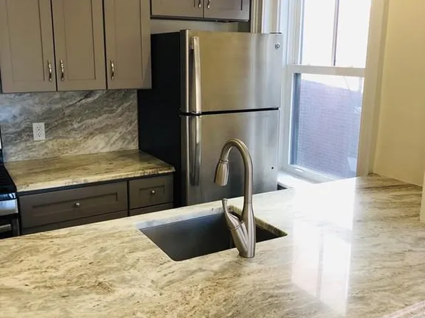 402 Commercial St APT 3, Boston, MA 02109