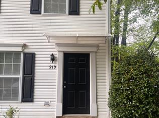 219 E Park St, Cary, NC 27511