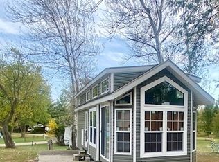 28/38 Woodhaven Dr E, Sublette, IL 61367