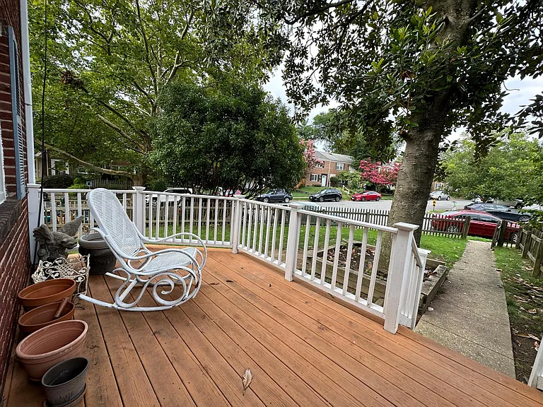49 E Rosemont Ave — Photo 36