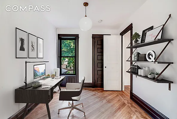 Rented by Compass | media 64