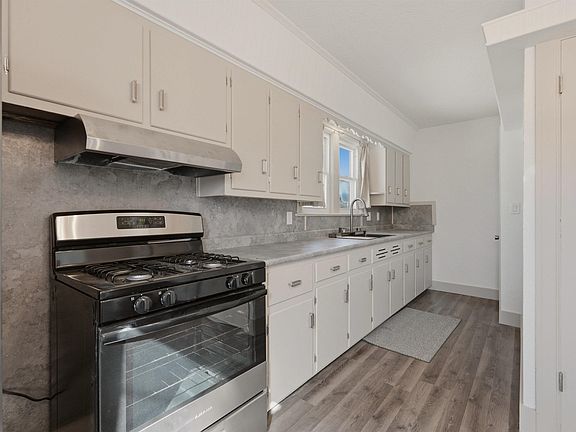 3rd image of 1324 Fletcher Ave