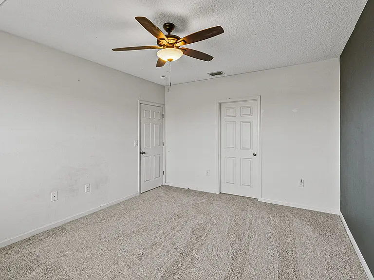465 Sorrento Dr — Photo 18