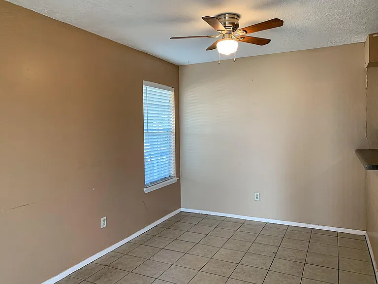 703 Ruth Ct #B — Photo 8