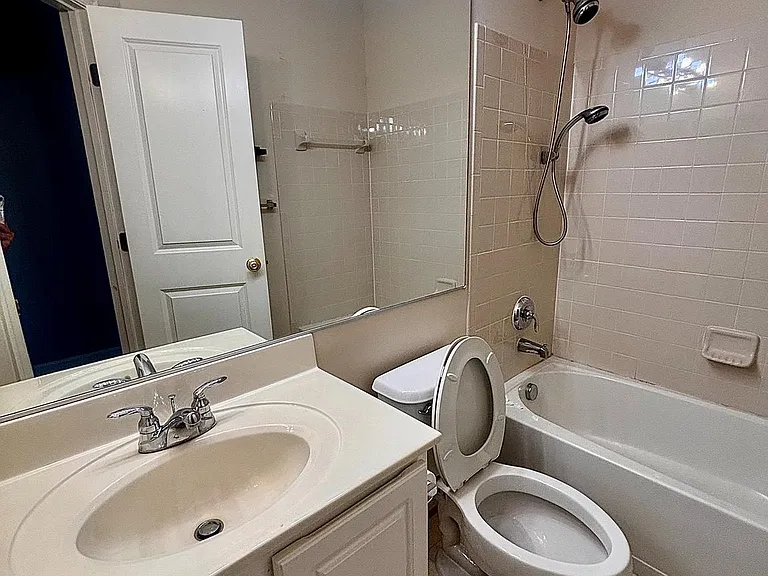 9219 Alvyn Lake Cir — Photo 5