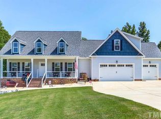 177 Coats Ridge Dr, Benson, NC 27504