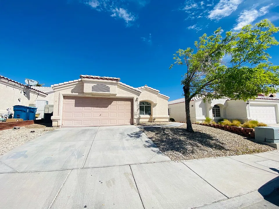 8224 Carmen Blvd
