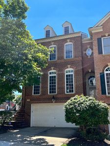 7115 Point Replete Cir, Fort Belvoir, VA, 22060