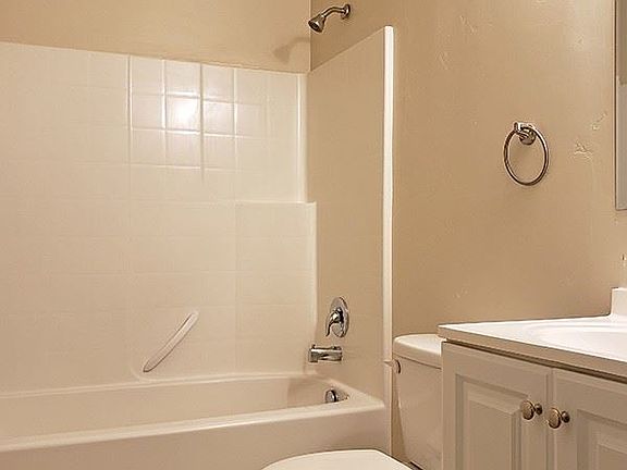5th image of 56 N Yale St #B