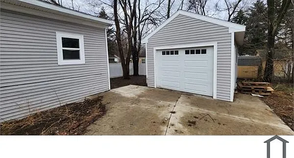 3 bed, 1450 sqft, $2,100 — Photo 2