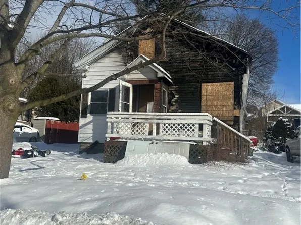 231 E 5th St, Oswego, NY 13126