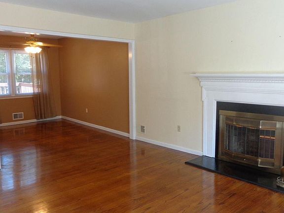 4th image of 24 Pheasant Dr