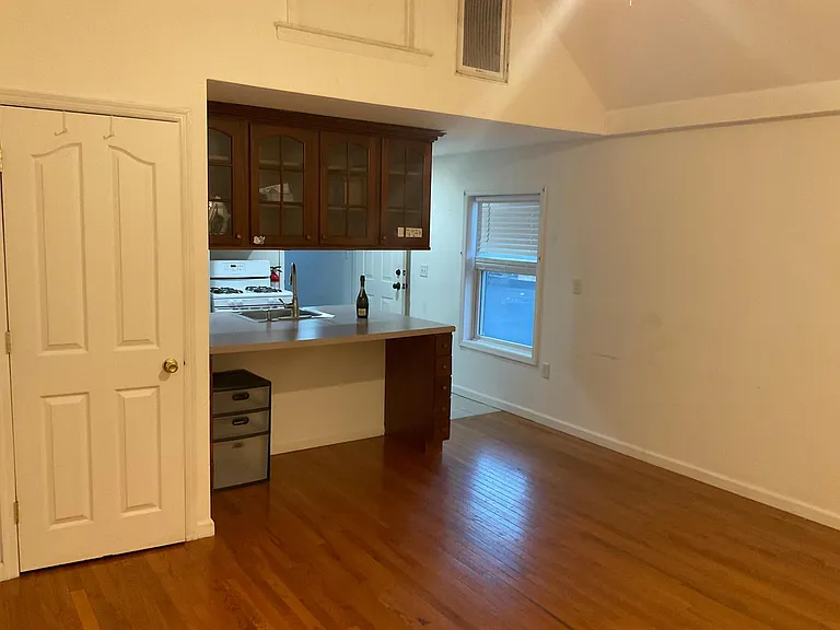30 W Railroad Ave #2 — Photo 7