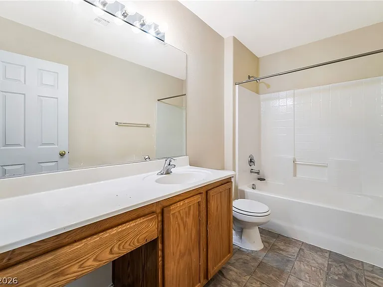 8104 Caspian Moon Dr — Photo 29