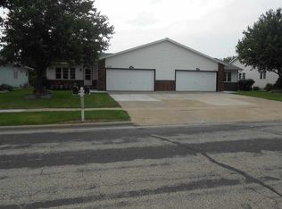 208-210 Kay Dr, Waunakee, WI 53597