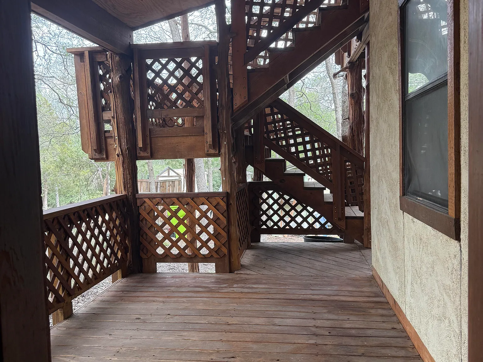 4 bed, 2.5 bath, 2200 sqft, $2,350 — Photo 3