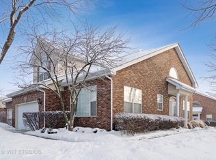 552 Pheasant Trl, Saint Charles, IL 60174