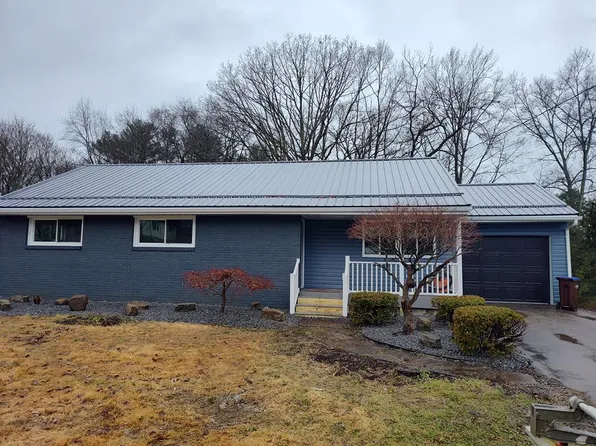 421 Moreland Dr, Franklin, PA 16323