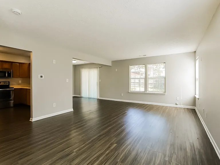 3210 Montgomery Dr — Photo 4