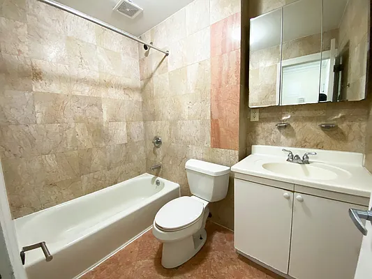 Rented by MAPT Residential LLC | media 38