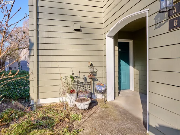 8430 SW Curry Dr Unit B, Wilsonville, OR 97070