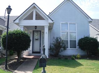 142 Harbor Creek Dr, Memphis, TN 38103
