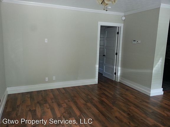 2nd image of 242 Lovelace Dr APT 18