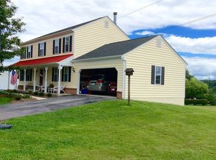 301 Westridge Dr, Mount Airy, MD 21771