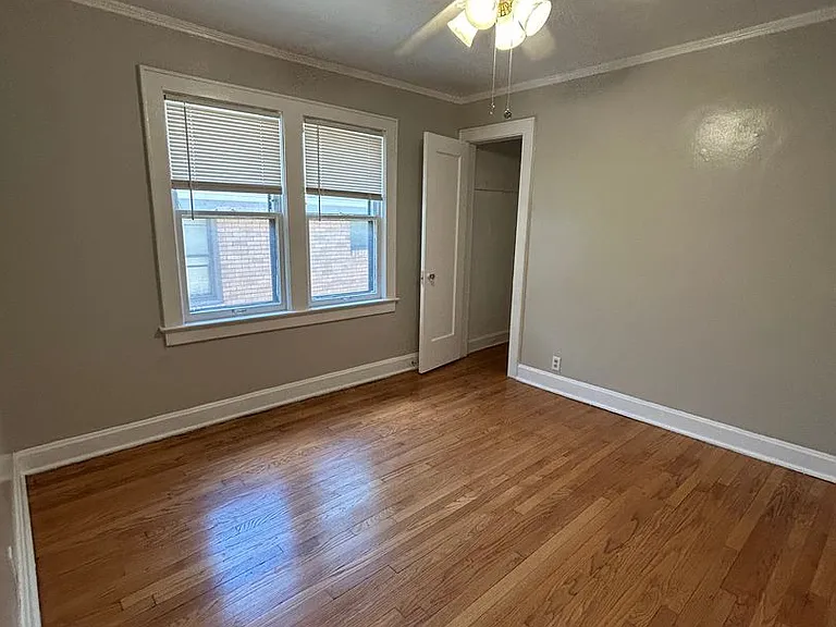 5345 Charlotte St — Photo 4