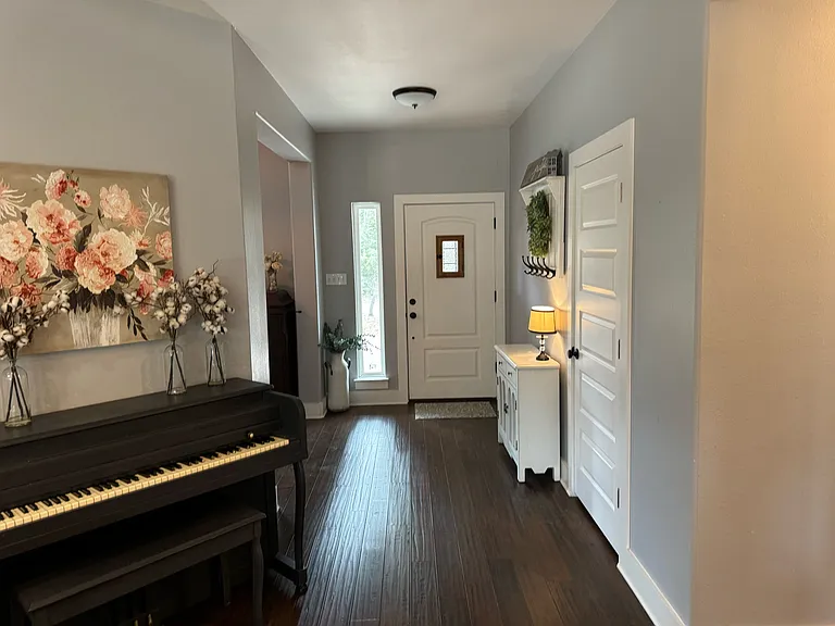 914 Bear Springs Trl — Photo 22