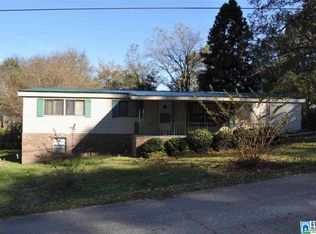 725 W 38th St, Anniston, AL 36201