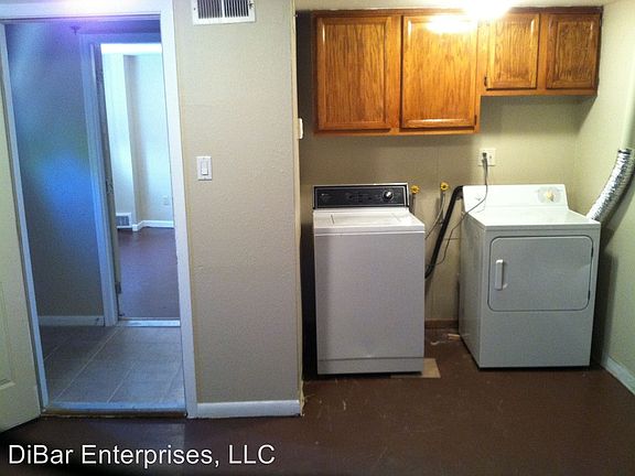 3rd image of 312 N 35th Ave