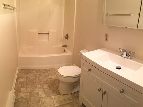 5th image of 14899 Sherwood Dr