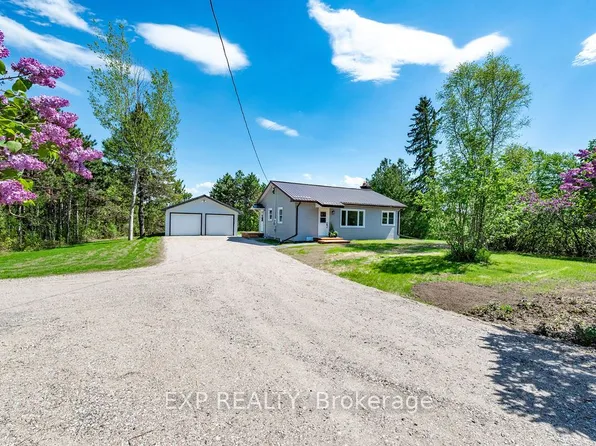 1482 Gillan Rd, Horton, ON K7V 3Z4