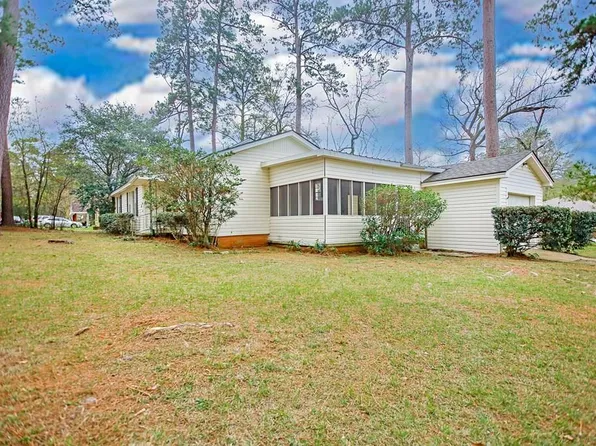 1202 Mimosa St, Lufkin, TX 75904