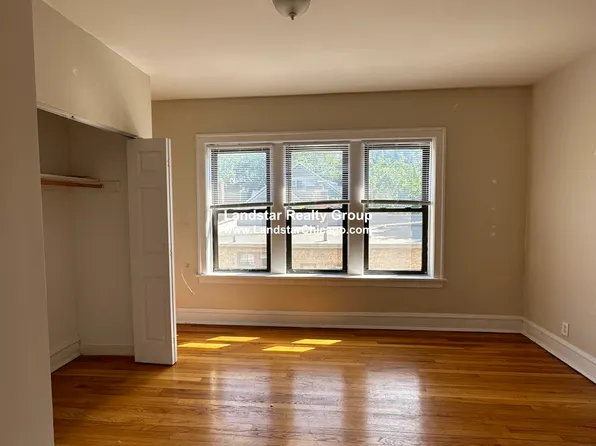 927 Forest Ave APT 2E, Evanston, IL 60202