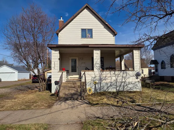 214 N 5th St, Tomahawk, WI 54487