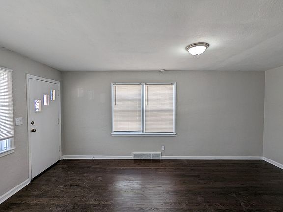 4th image of 4145 Monroe Ave
