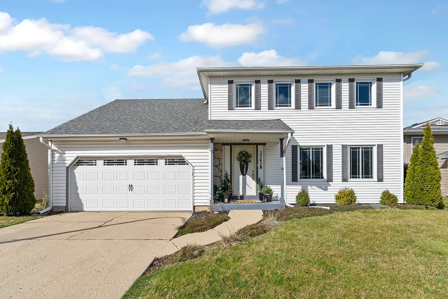 3343 Windsor Ln photo 1
