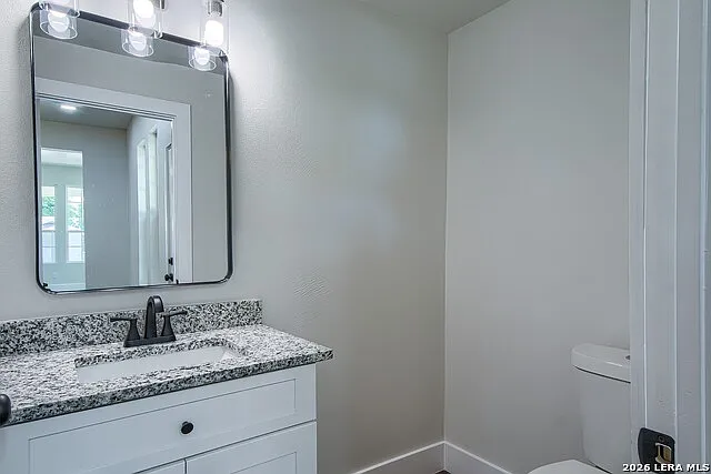 823 W French Pl — Photo 17