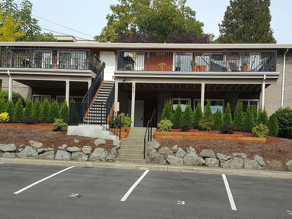 1st image of 236 4th Ave APT 3