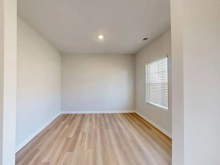 Quinn Residences at Snapping Shoals — Photo 48