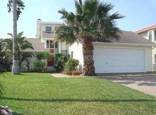 225 Winjammer, Rockport, TX 78382